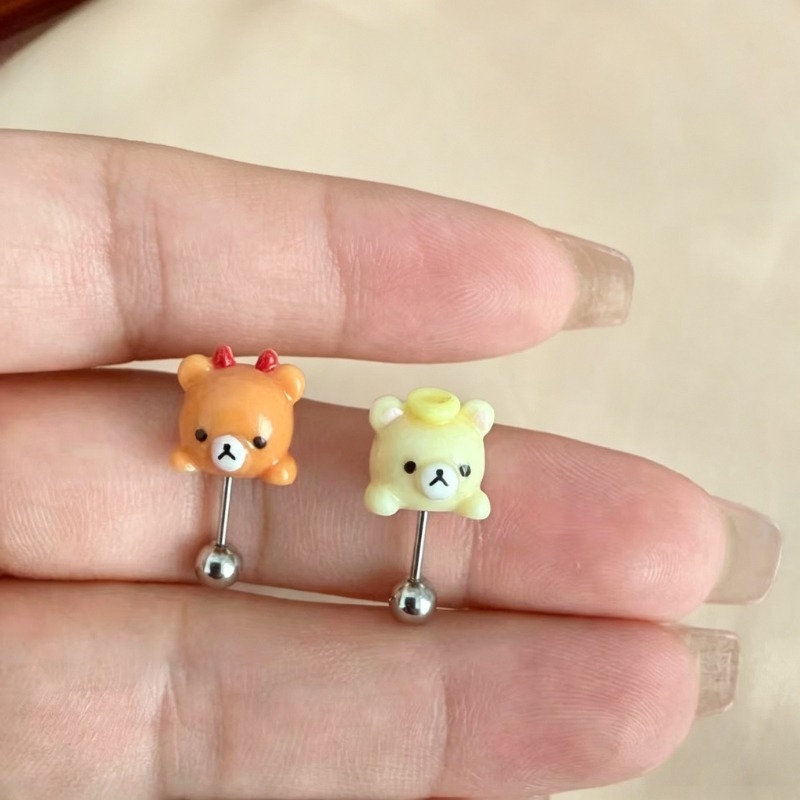 Kawaii Rilakkuma Stud Earrings - Model Kit Anime Girl recension och pris